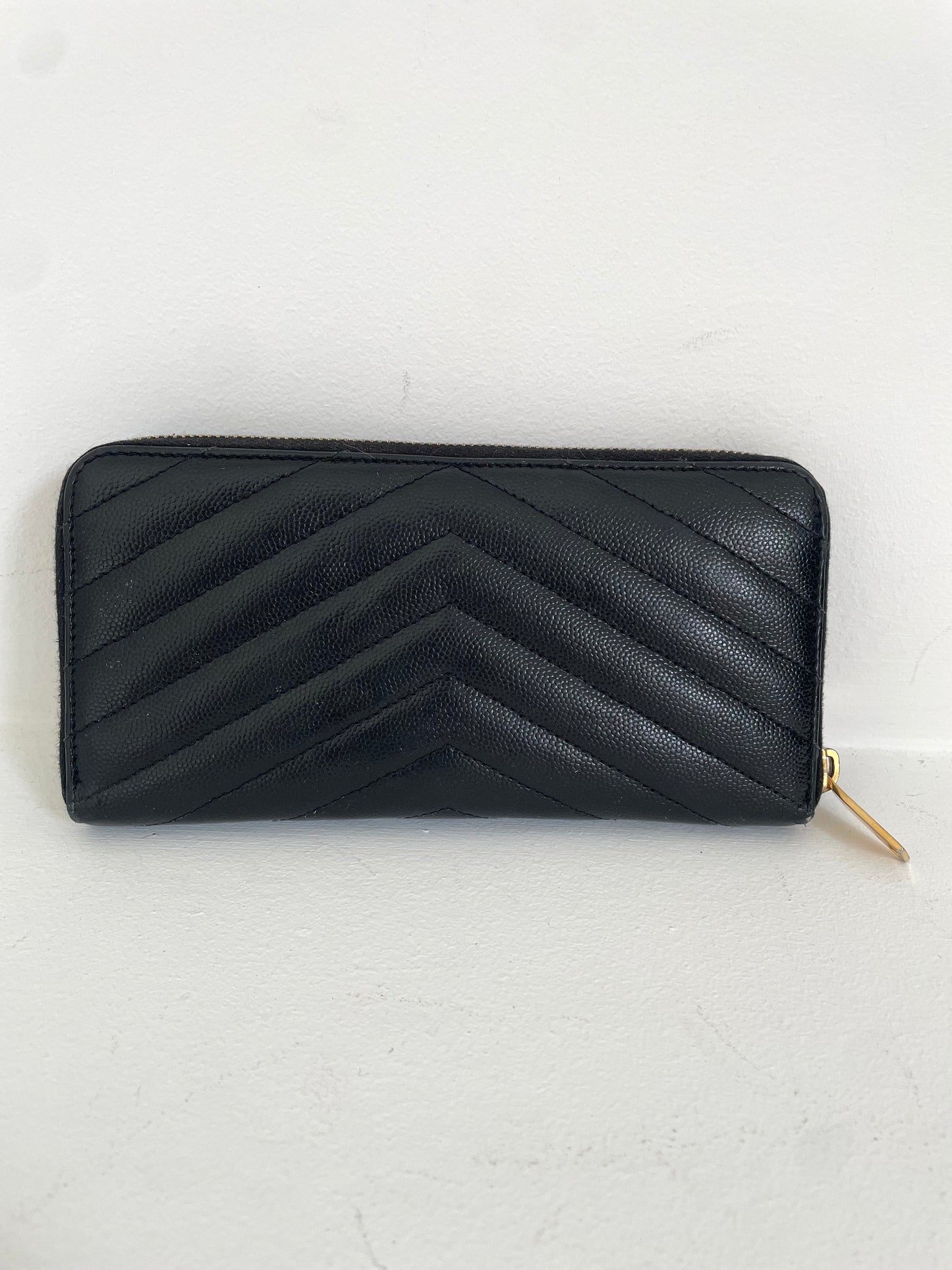 Yves Saint Laurent Cassandre Zippy Wallet