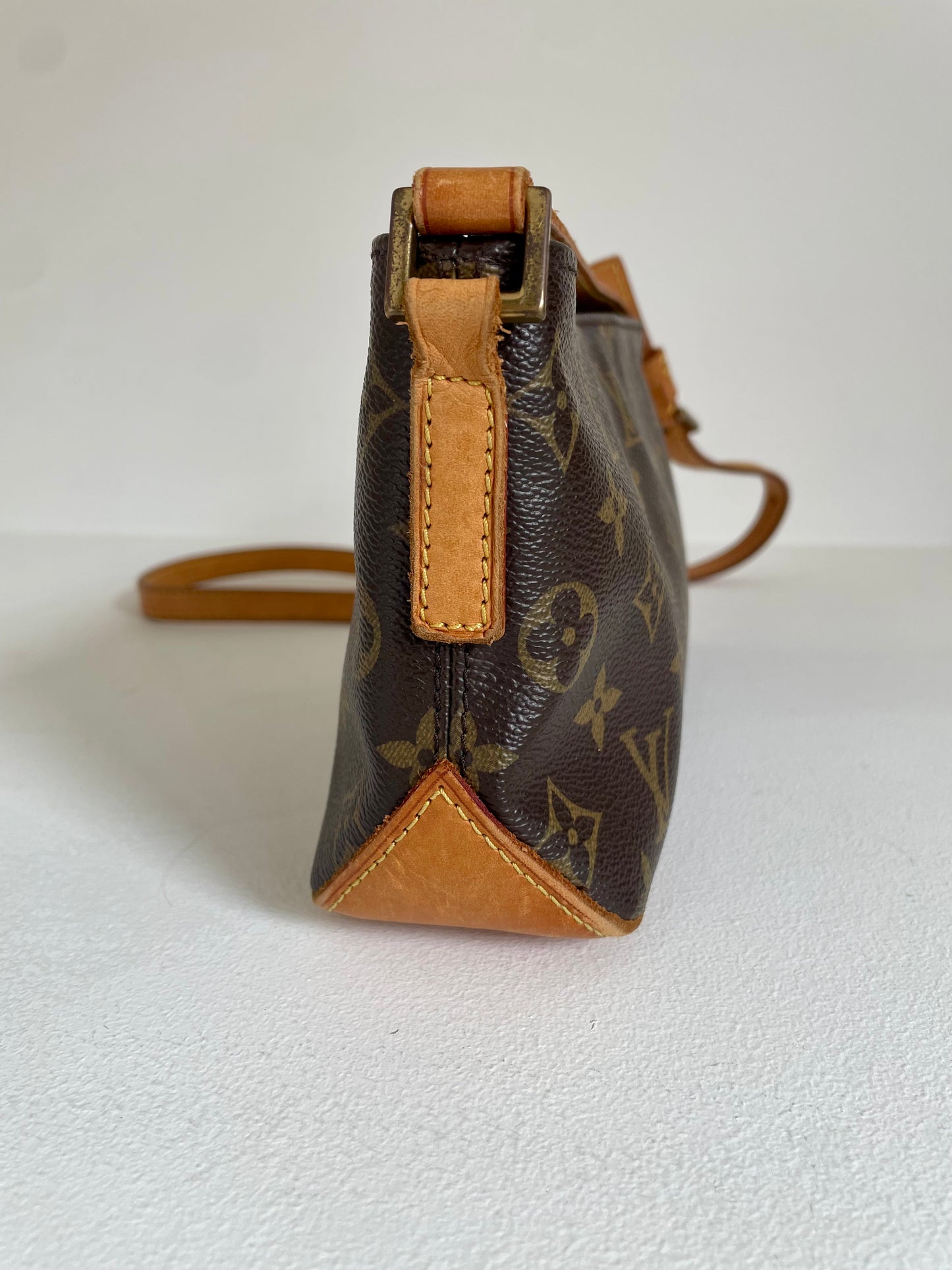 Louis Vuitton Trotteur Vintage