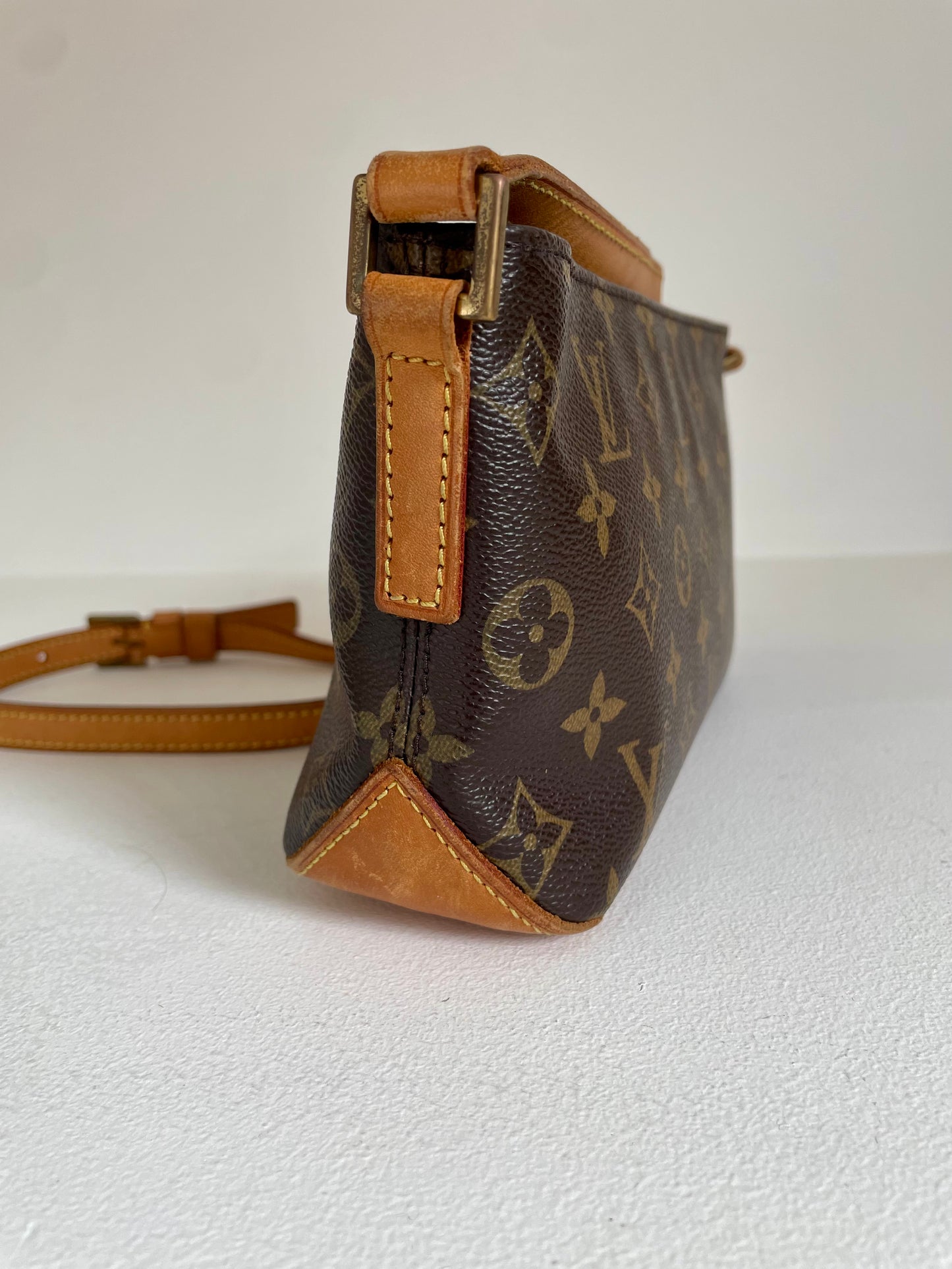Louis Vuitton Trotteur Vintage