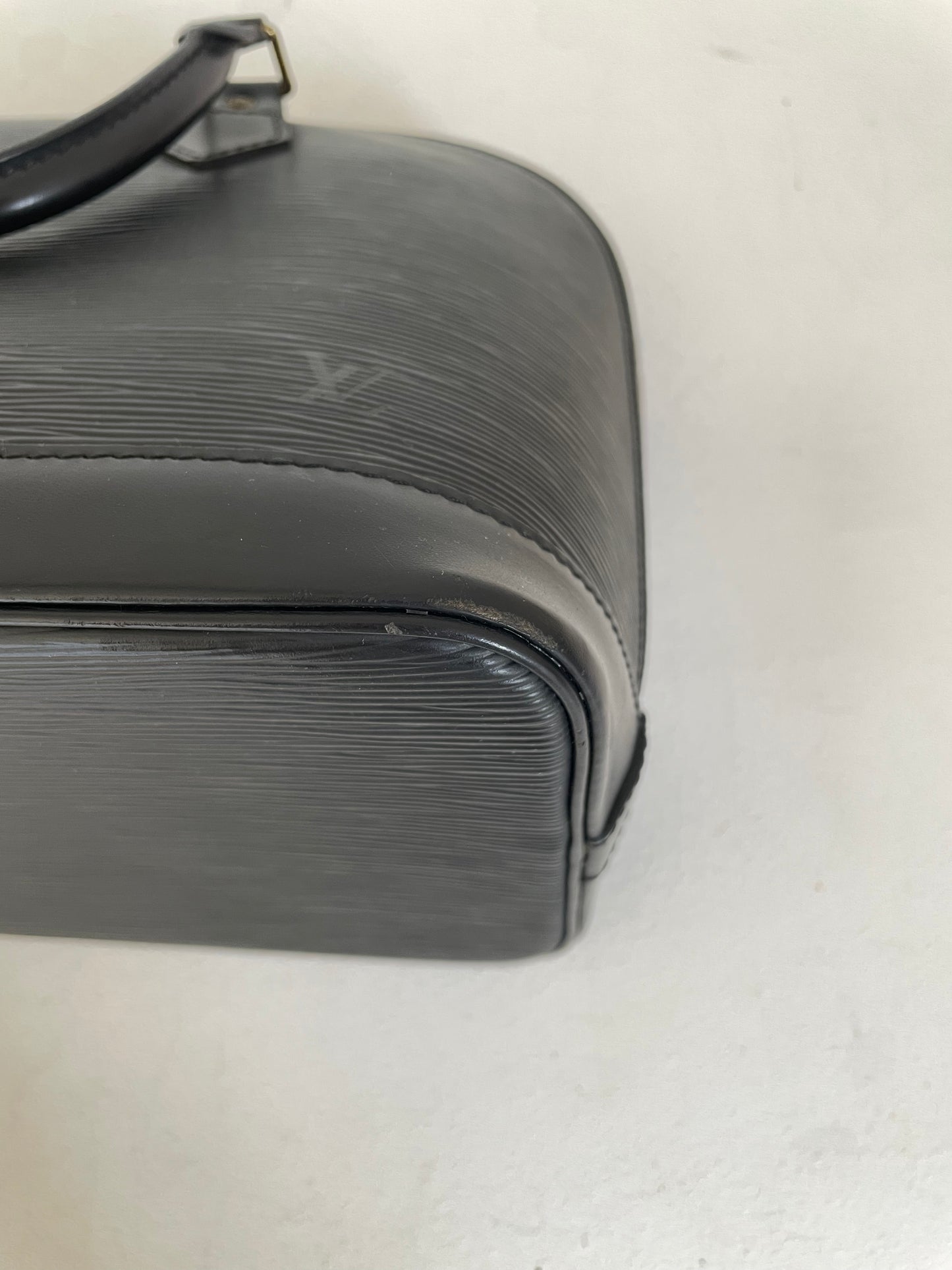 Louis Vuitton Alma Epi Noir Vintage